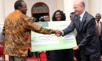 cheque_signing.jpg